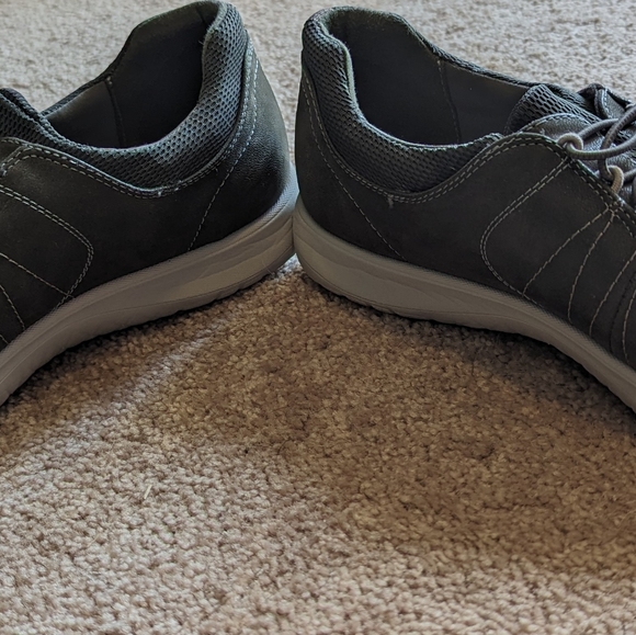 Clarks Cloudsteppers 11W - Picture 6 of 6